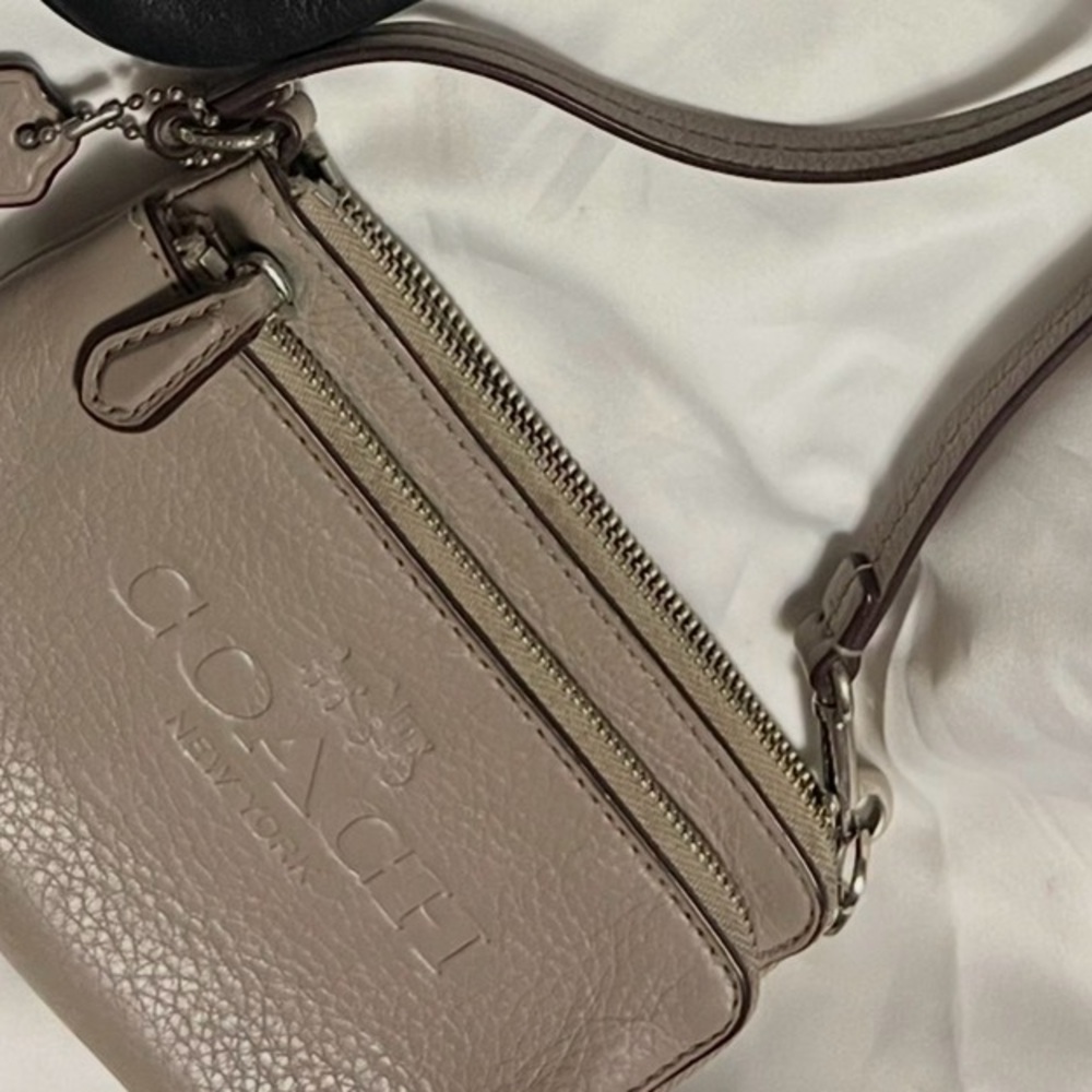 Coach Women's Beige Leather Crossbody Bag